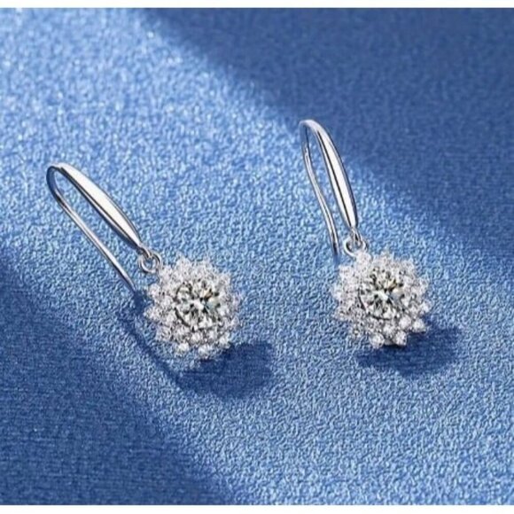 18k White Gold Plated Sterling Silver 0.5 CT Moissanite Sunflower Drop Earring - Picture 2 of 6
